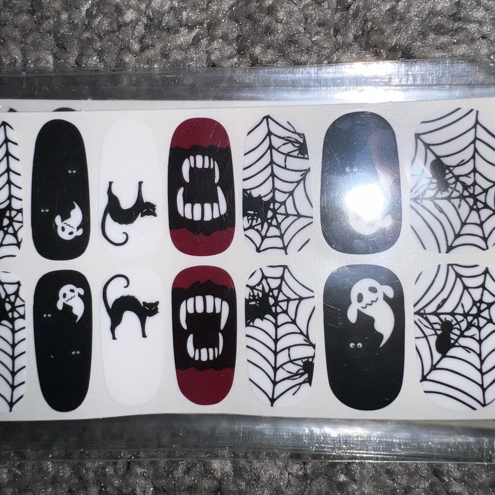 $1 HALLOWEEN NAIL STICKER WRAPS. NEW. $1 WITH ANY $10 ORDER OR MORE - Picture 9 of 16